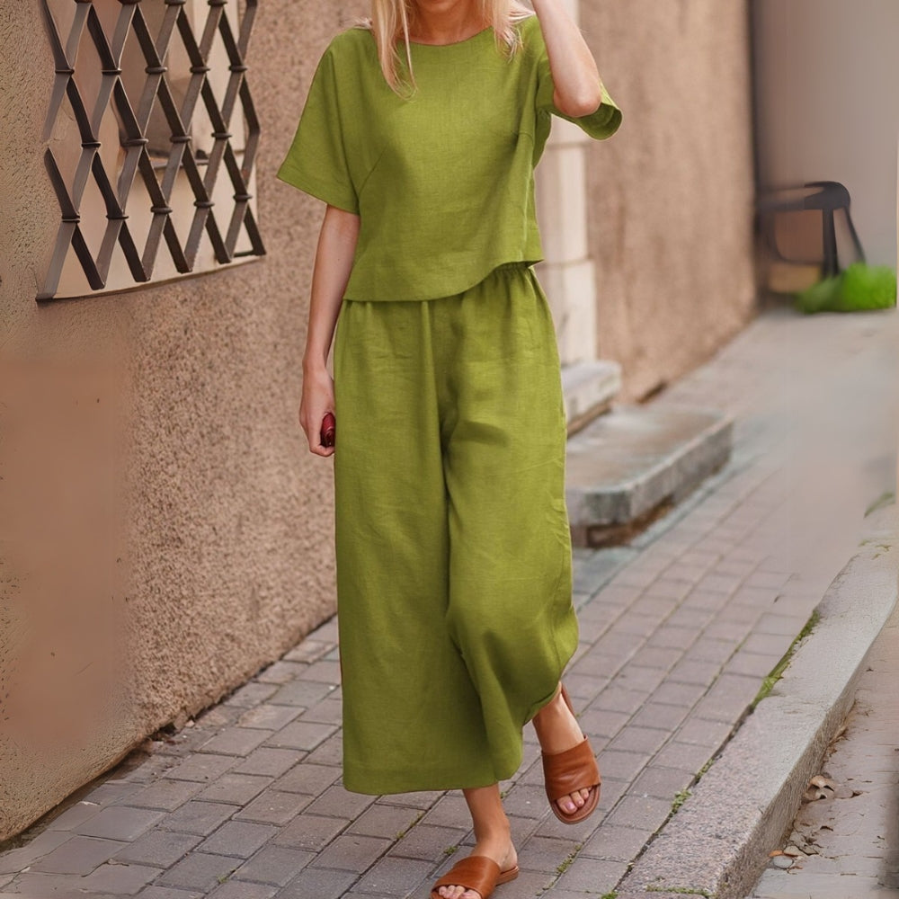 Sylvia – Elegante tweedelig set met top met korte mouwen en relaxte broek