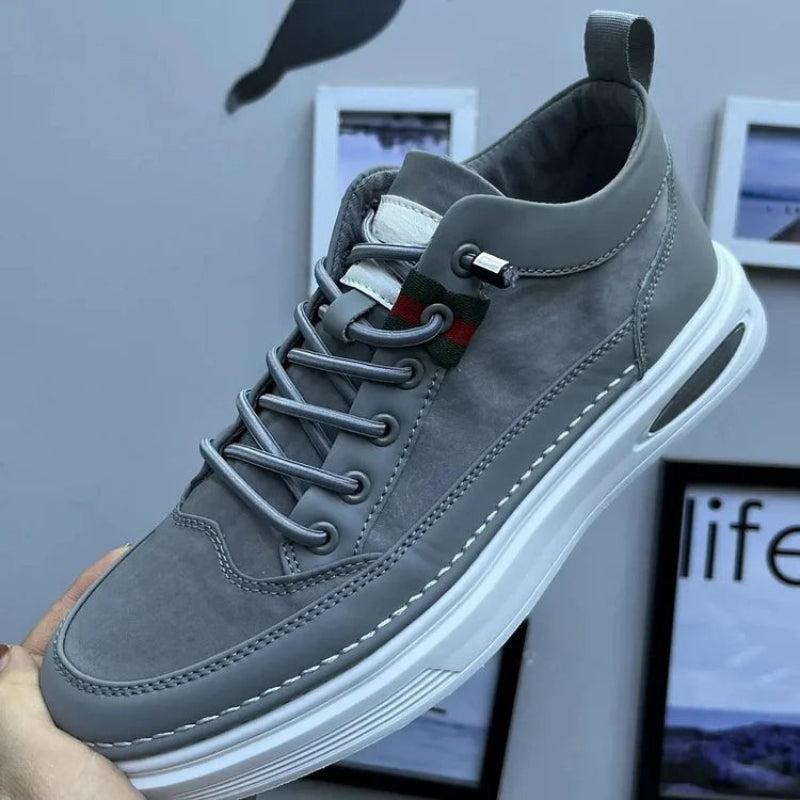 Adrian – Vetersneakers met Ronde Teen en Lichtgewicht Ontwerp