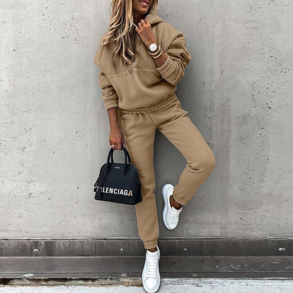 Tessa – Elegante trainingspakset met lange mouwen hoodie en elastische taillebroek