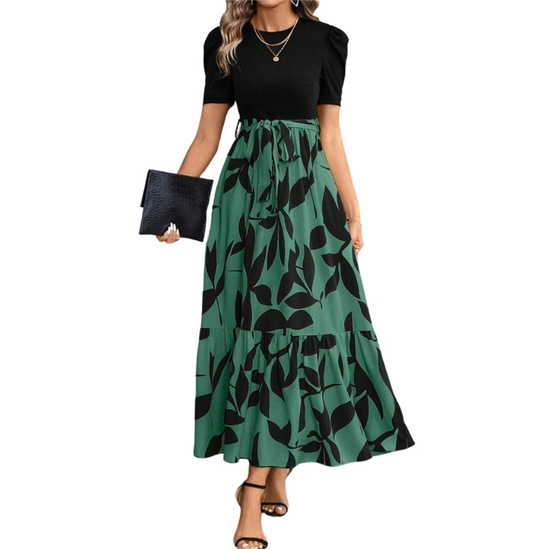 Lily – Lange jurk met bloemenprint en korte mouwen