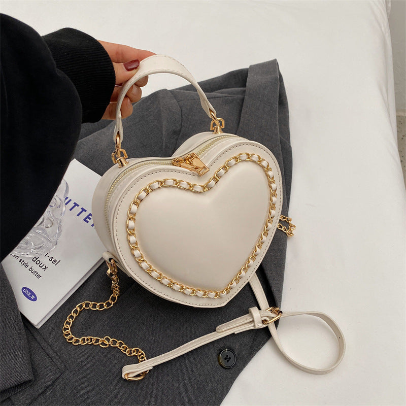 Sophia - Trendy hartvormige schoudertas met kettingen