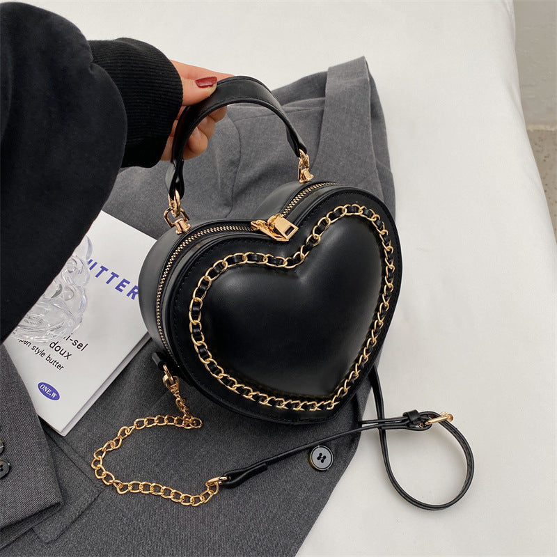 Sophia - Trendy hartvormige schoudertas met kettingen