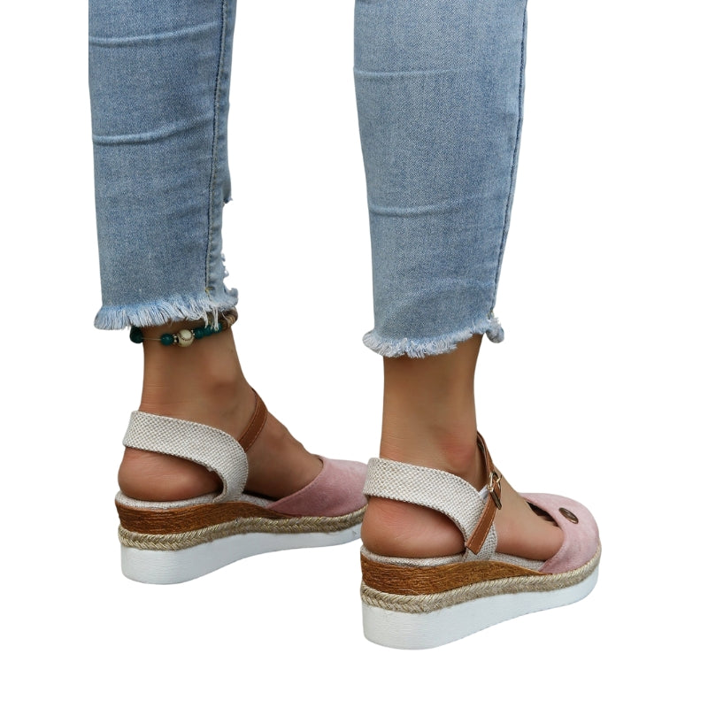 Mia - Wedge sandalen met gesloten neus en gespsluiting
