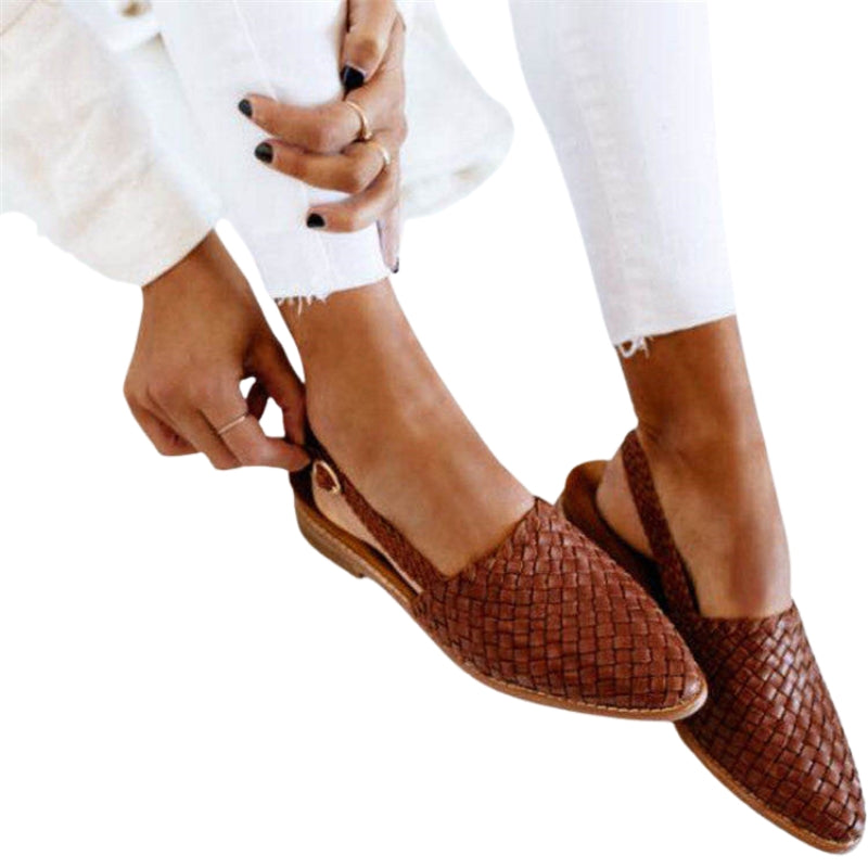 Elena – Slip-On Slingback Schoenen met Geweven Textuurdesign