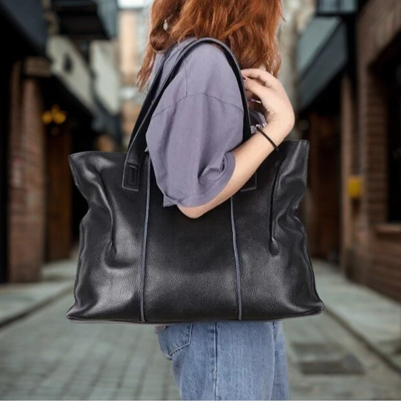 Caroline – Schoudertas met ritssluiting en bovenhandvatten