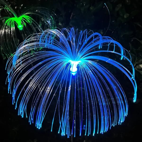 AuroraGlow - Betoverende zonne-kwallenlampen met elegant zwevend design