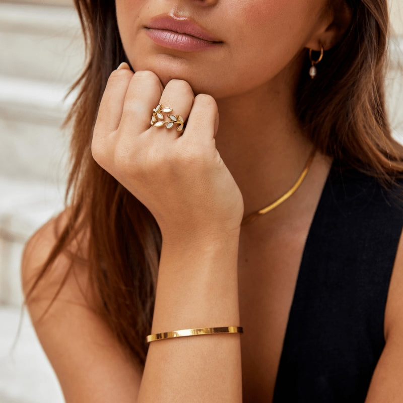 Elena – Trendy verstelbare ring met delicaat tak- en bladontwerp