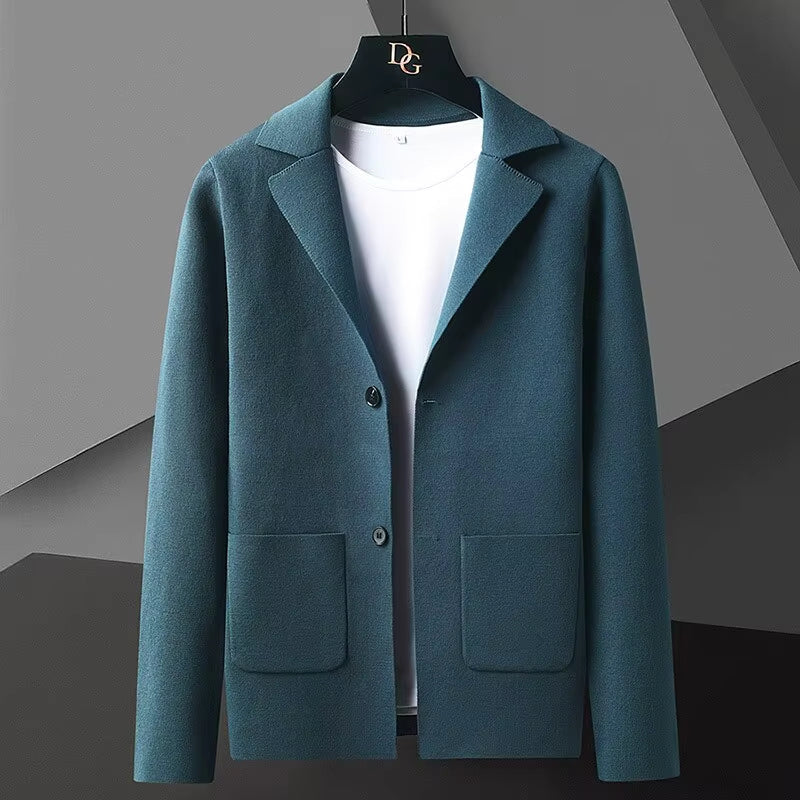 Christian – Langermige Blazer met Kraag en Knapjes