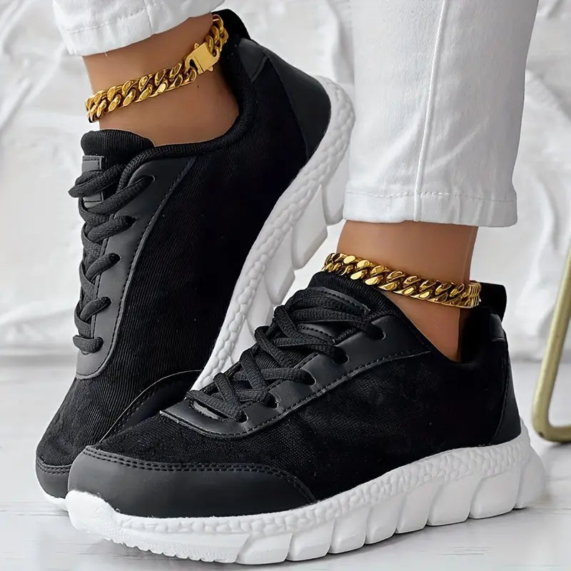 Mia - Lichte Sneakers met Geborduurde Sterren Design en Vetersluiting