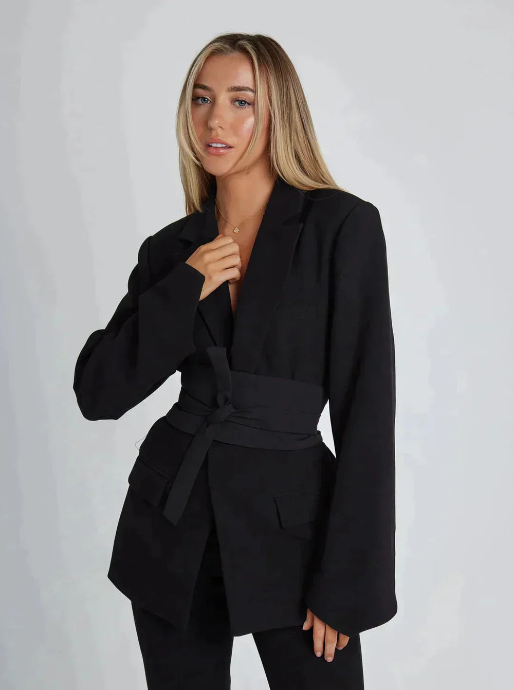 Kendra - Elegante Blazer Met Riem Voor Tijdloze Elegantie