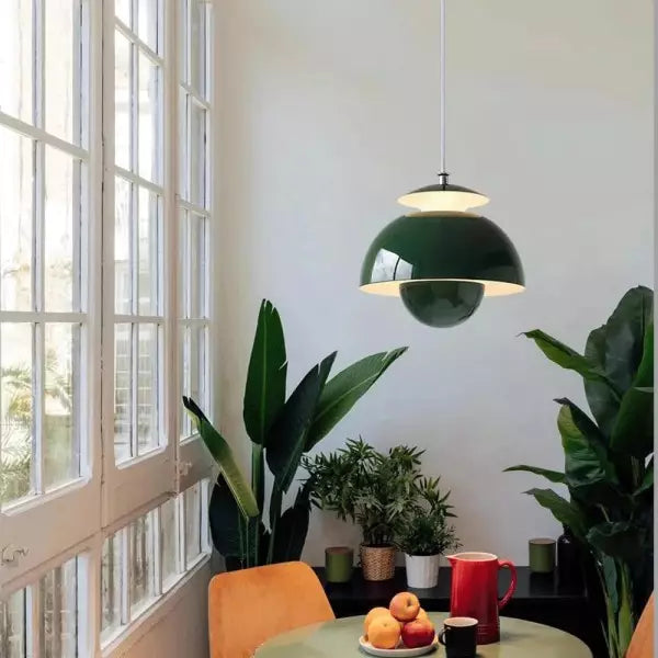 AuraSphere - Moderne hanglamp met gelaagd ontwerp en centraal bolaccent