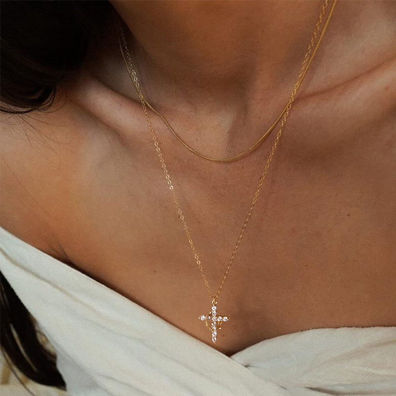 Sophia – Hangerketting met Kroon- en Kruismotief en Verstelbare Sluiting