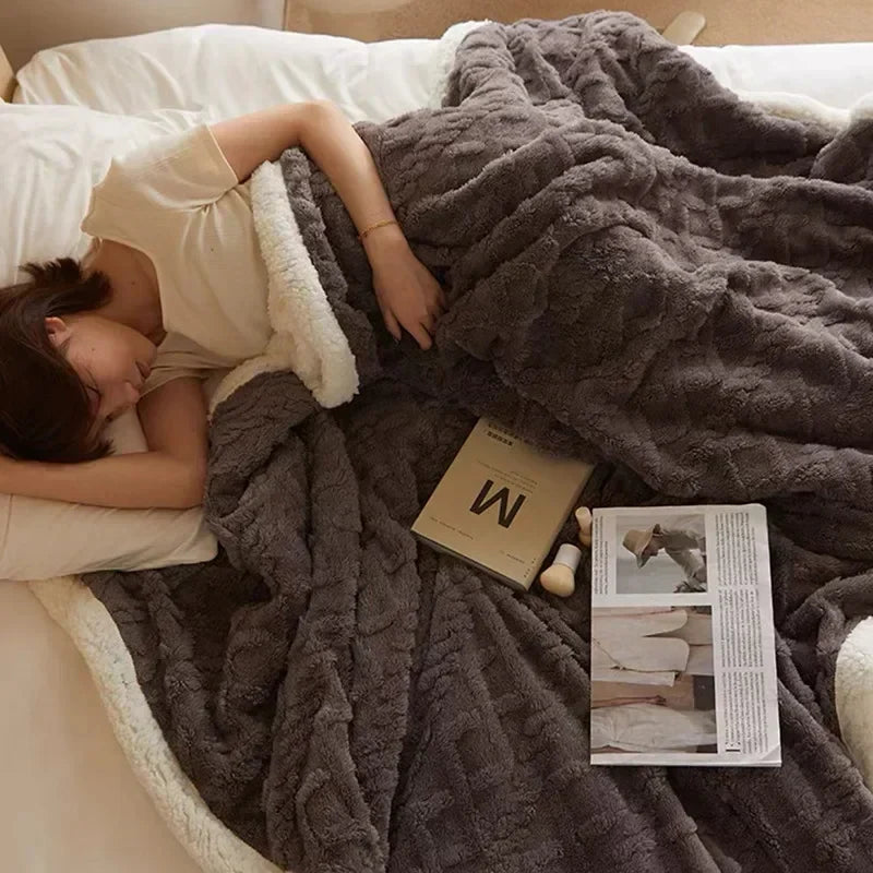 CozyNest – Dikke comfortdeken met zachte lagen en volledige warmte