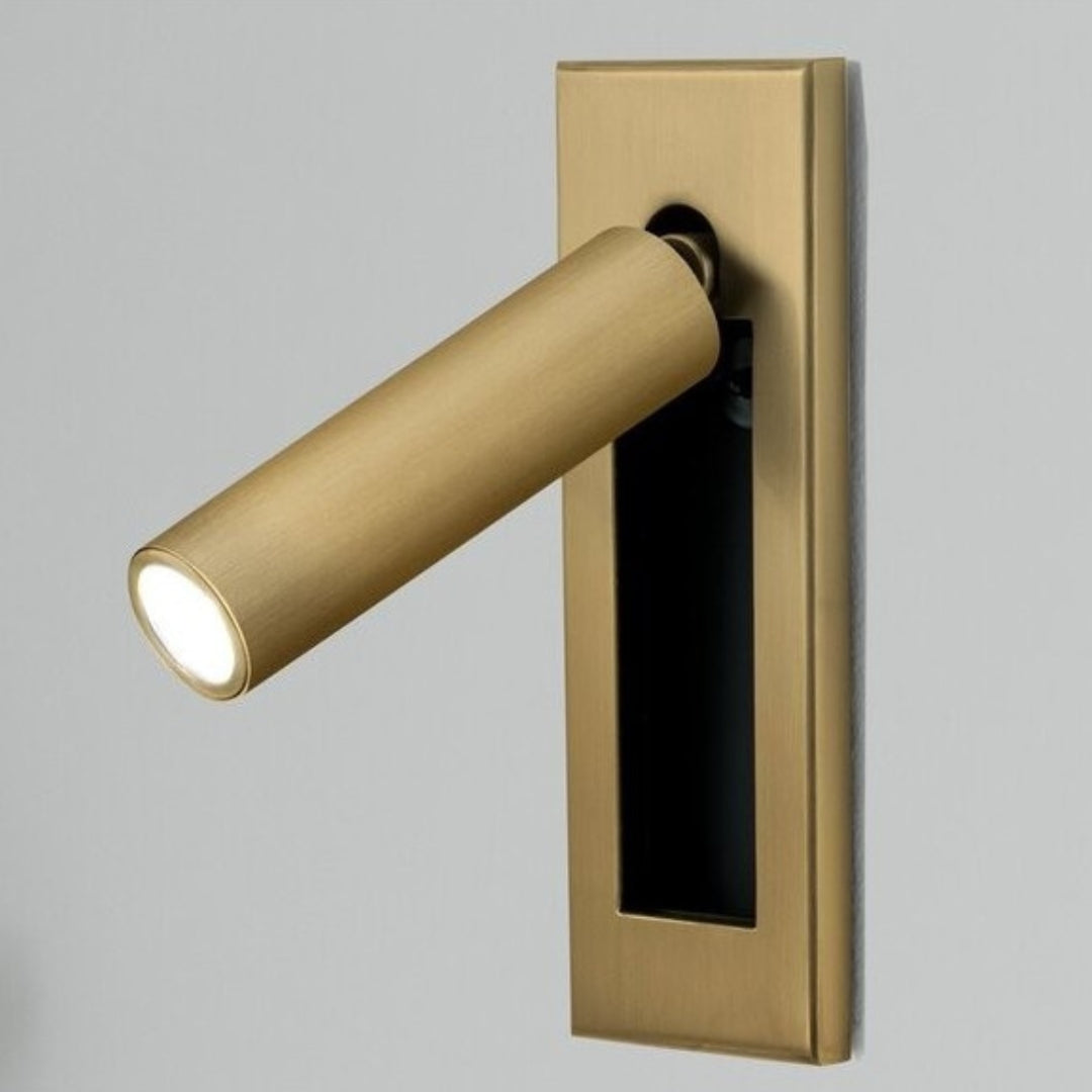 NovaGlow - Moderne wandlamp met verstelbare lichtbundel en handige uitschuifbare schakelaar