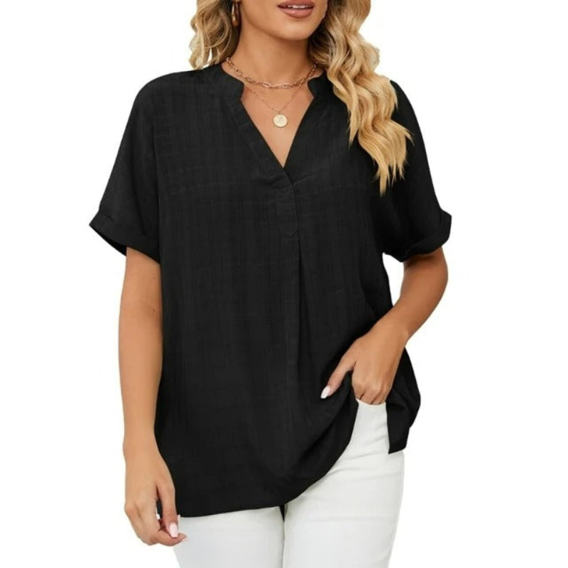 Nina – Lichte Blouse met Split V-Hals en Losse Korte Mouwen