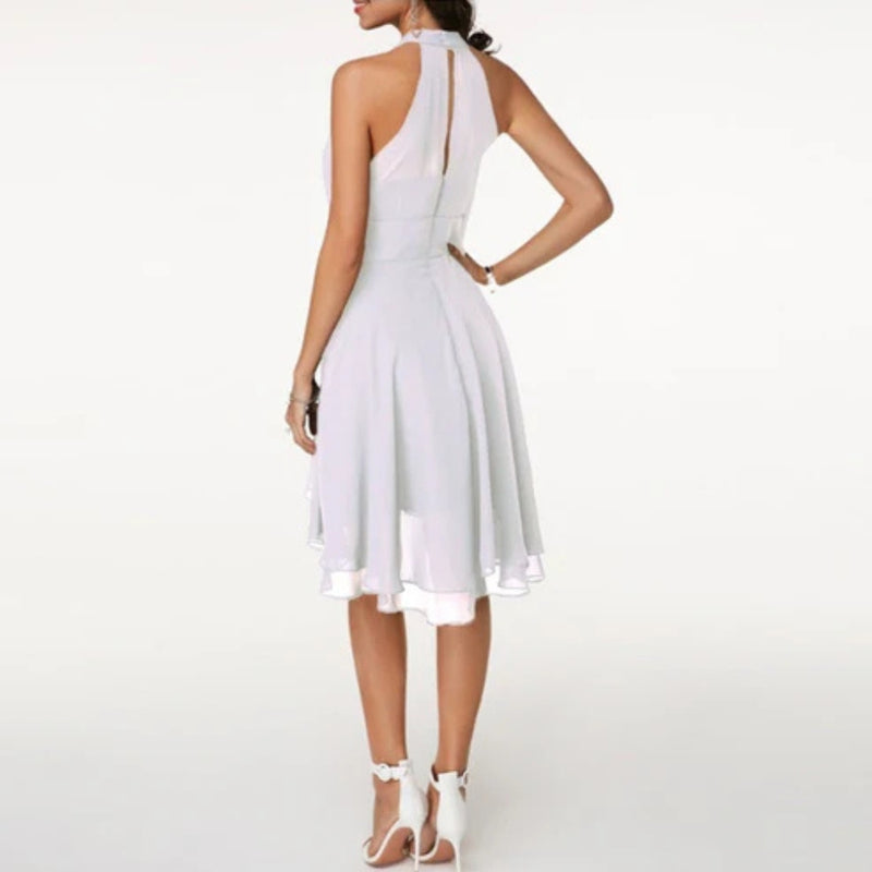 Julia – Elegante zwierige jurk met halterhalslijn en comfortabele pasvorm