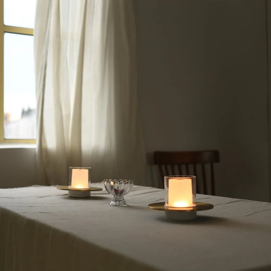 AuraGlow - Stijlvolle draadloze lamp met gebarenbediening en strak design