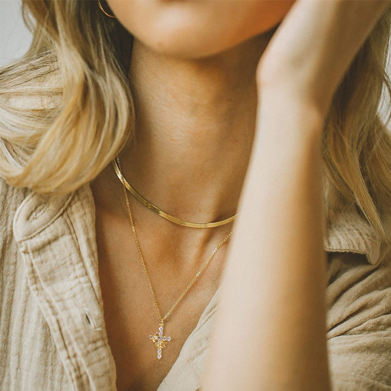 Sophia – Hangerketting met Kroon- en Kruismotief en Verstelbare Sluiting