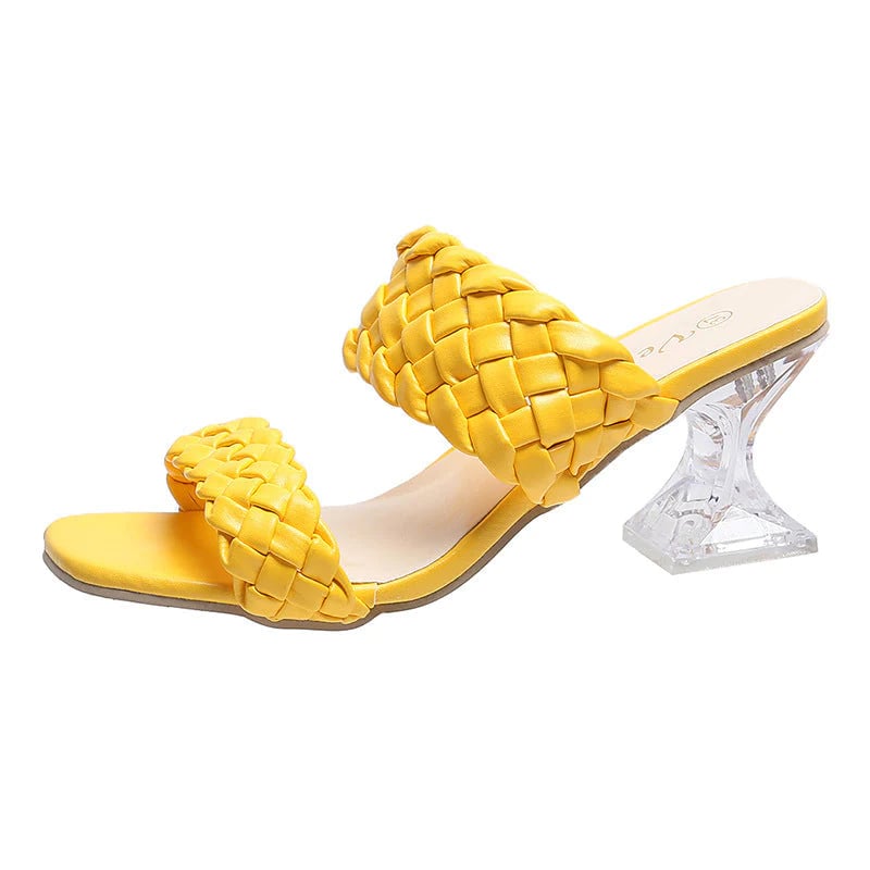 CrystalCozy - Sandaal Met Transparante Piramidehakken