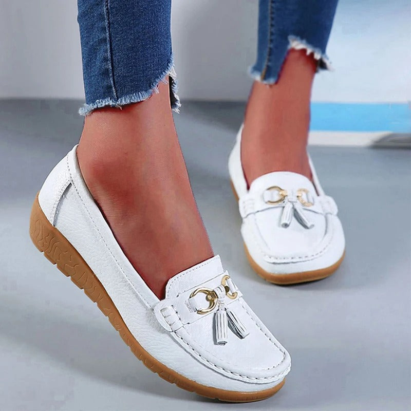 Lydia - Stijlvolle loafers met kwastjes en stiksels