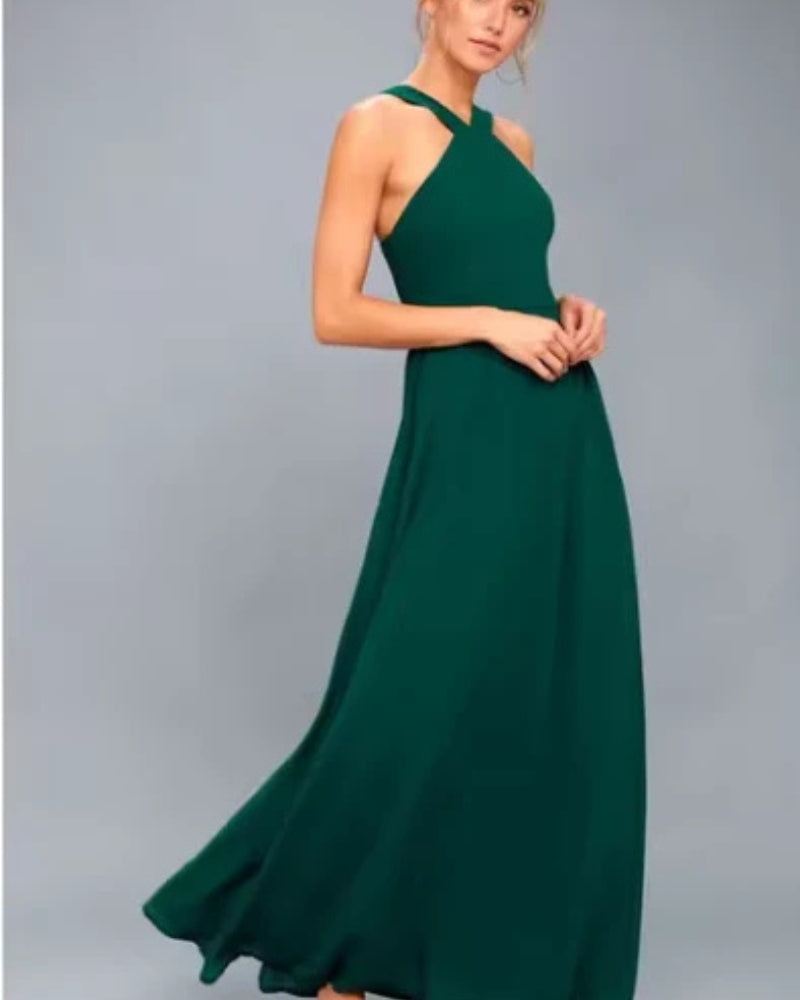 Velina – Elegante lange jurk met vloeiend silhouet en open rugontwerp