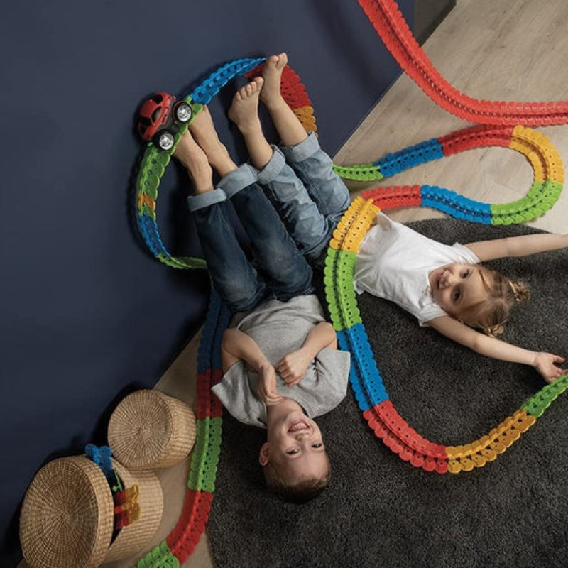 TrackWhiz – Flexibele racebaanset met 360°-autobeweging en aangepaste lay-outopties