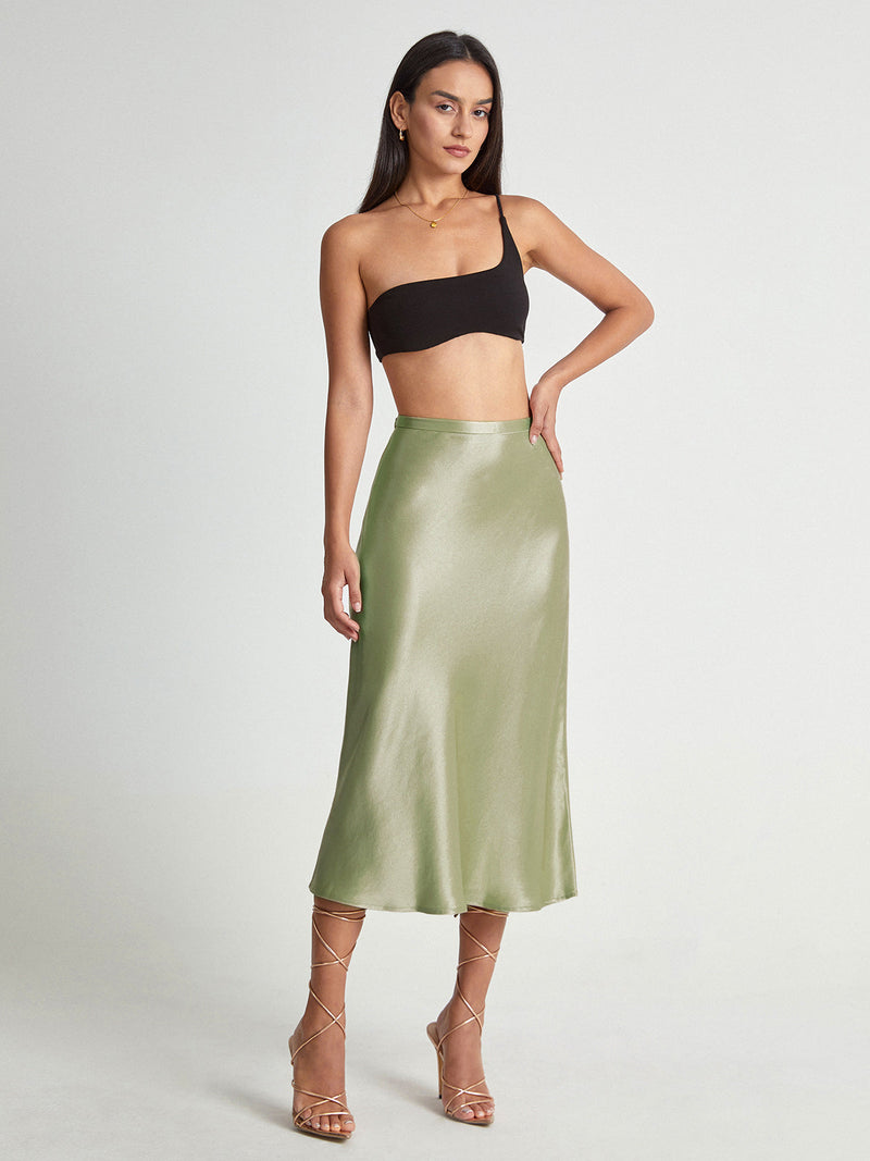 Sophia – Elegante halflange rok met een vloeiend silhouet en flatterende, op maat gemaakte taille
