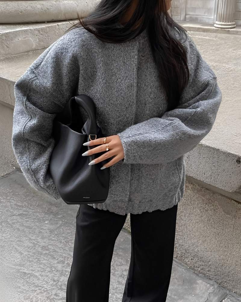 Liana - Comfortabel oversized jasje met knoopsluiting voor een trendy en warme uitstralin