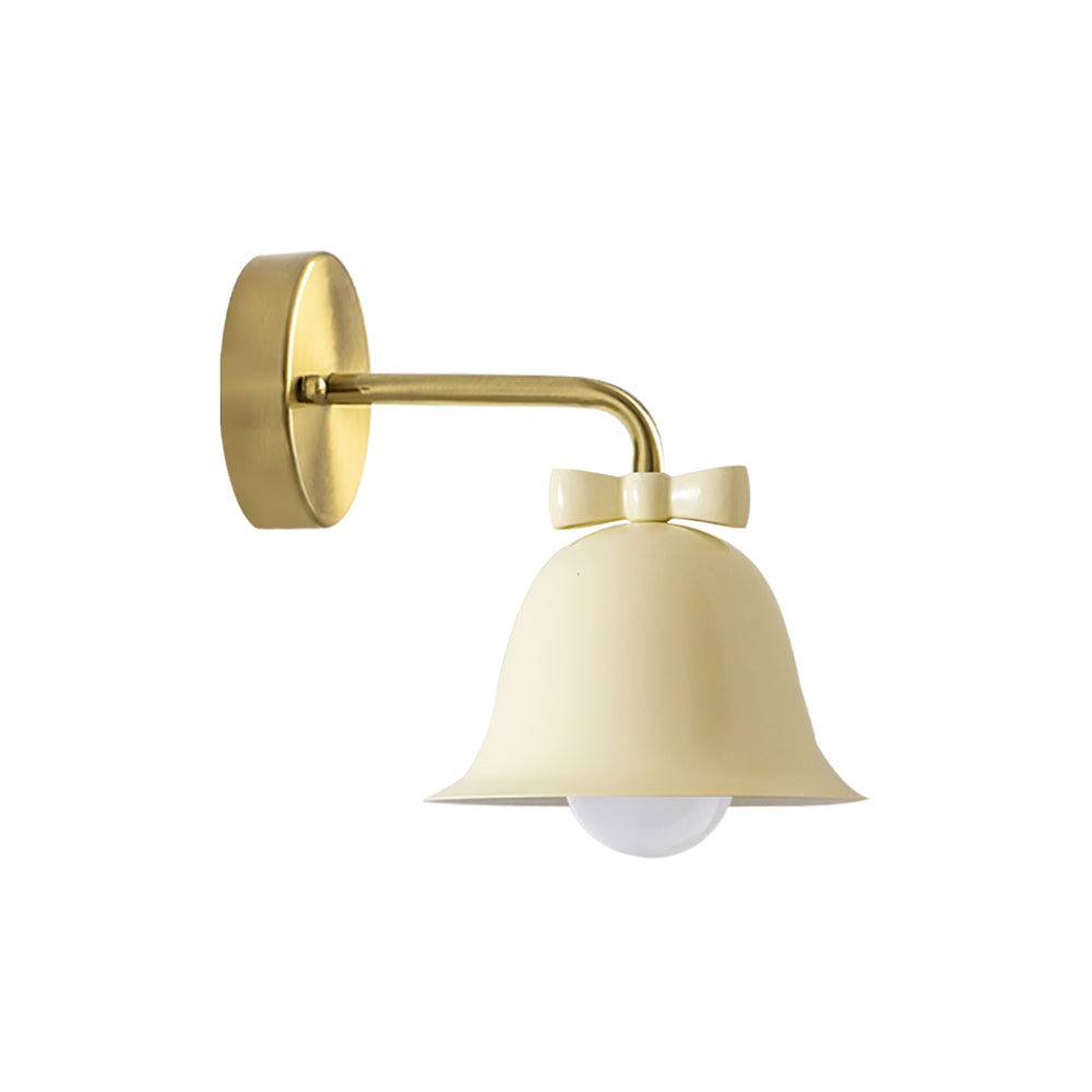 LumiForge – Klokvormige wandlamp met metalen behuizing en LED-licht