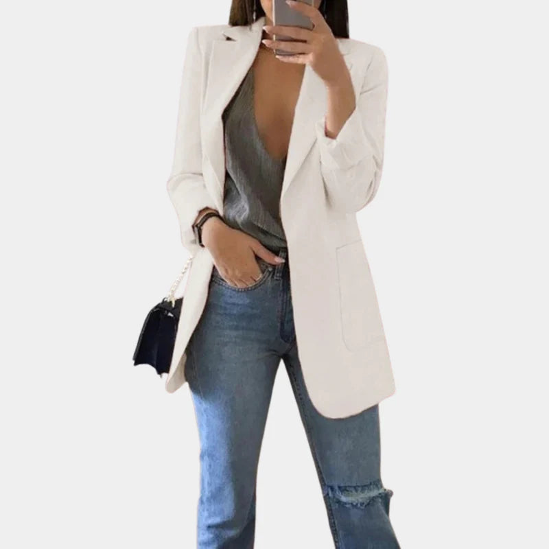 Sophia - Getailleerde blazer met ingekeepte revers en eenknoopssluiting