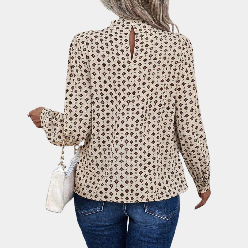 Isabella – Elegante blouse met lange mouwen, hoge hals en geplooide schouders