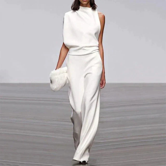 Sophia - Chique asymmetrische jumpsuit met sierlijke broek met wijde pijpen