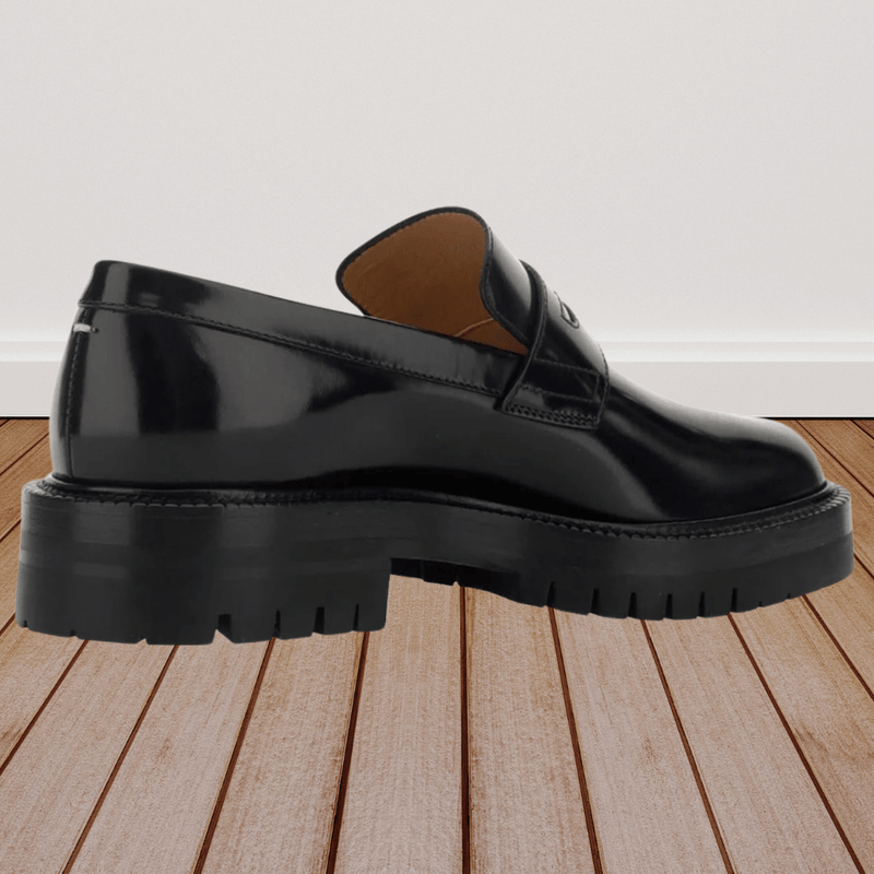 Kai - Moderne Split-Toe Schoenen met Stijlvol Riempje
