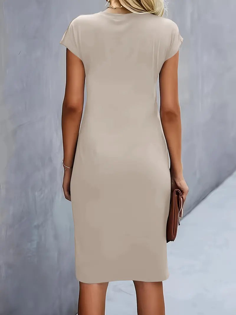 Naina - Chique midi-jurk met ronde hals en flatterend getailleerd silhouet