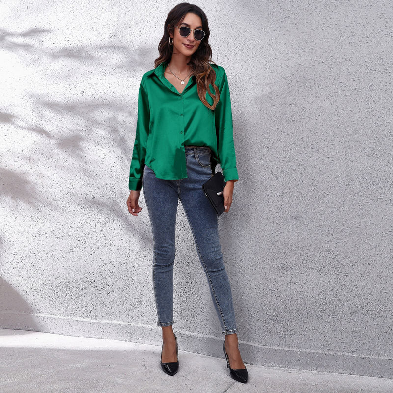 Lina – Elegante blouse met lange mouwen en knoopsluiting aan de voorkant