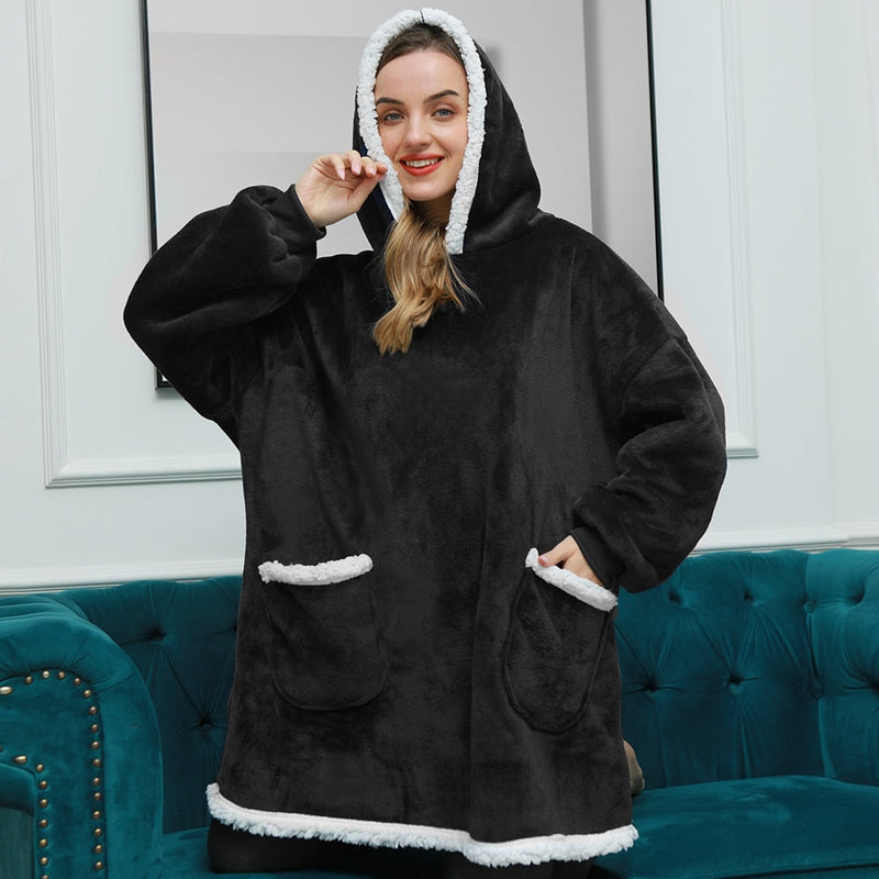 Mia - Oversized Hoodie Deken met Warm Plush en Handige Zakken