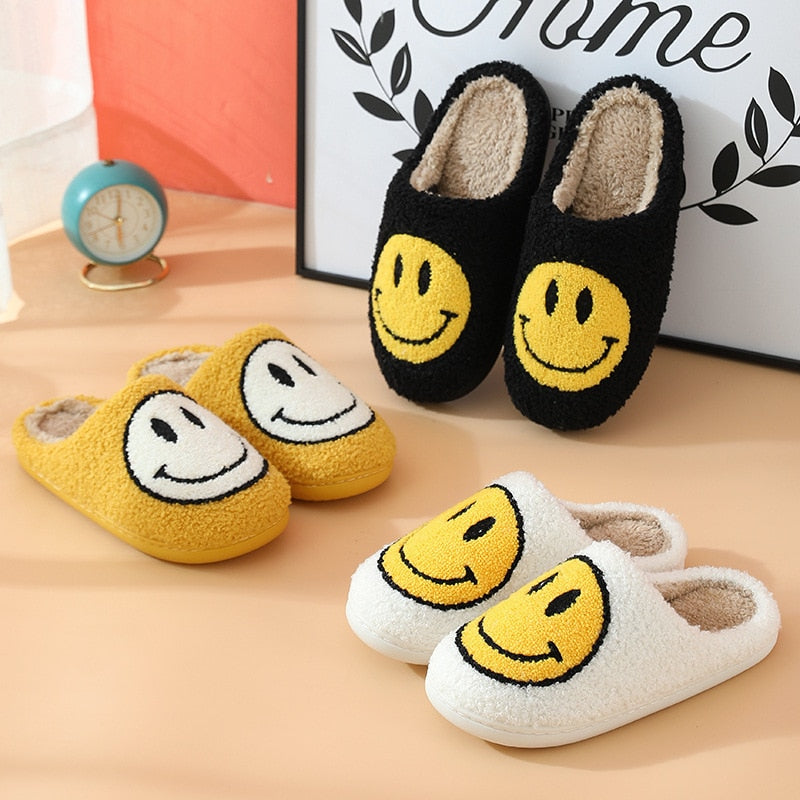 Anna– Slippers met Geborduurd Smiley Design en Nepbont Voering