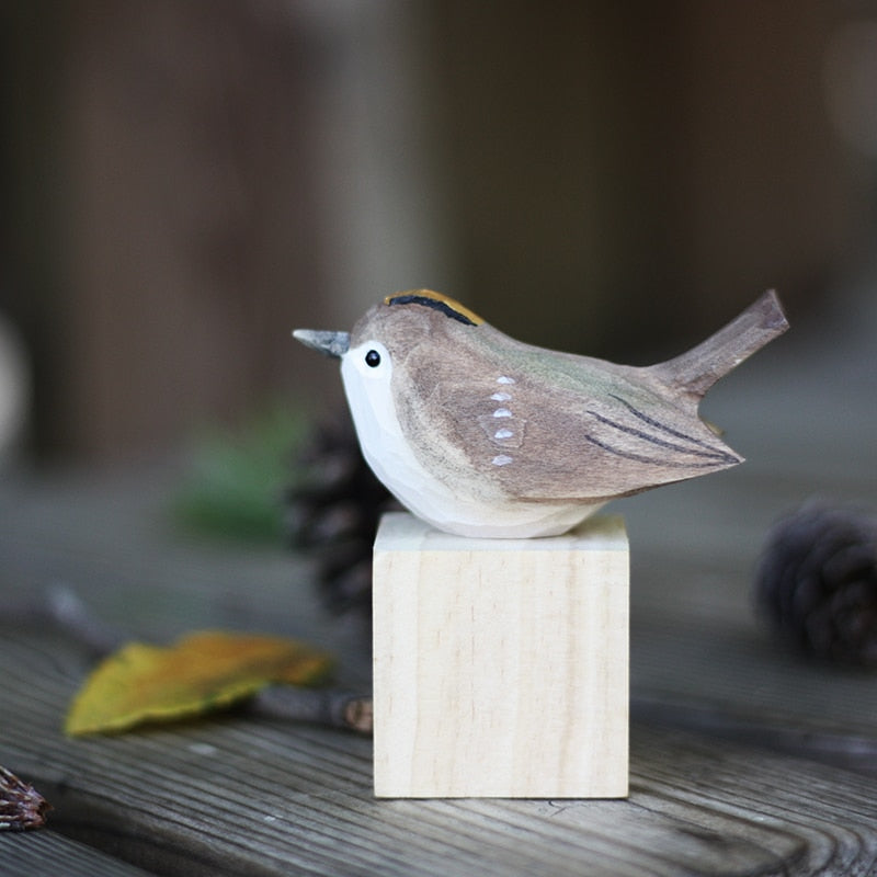 NatureChirp -Kleurrijke Handgemaakte Houten Vogelbeeldjes voor Home Decor
