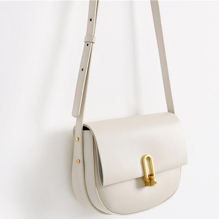 Faye - Chique handtas met flapsluiting en verstelbare riem