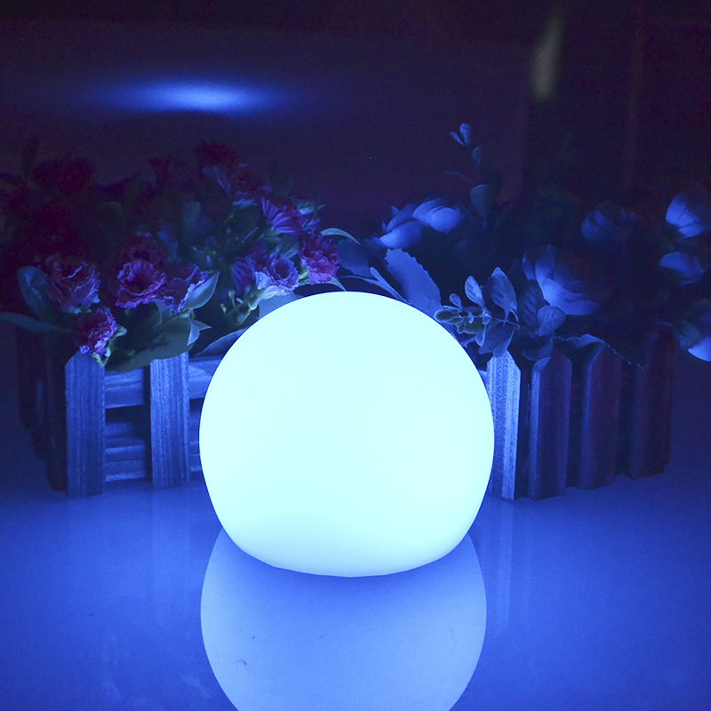 GlowSphere - Decoratieve LED-lichtbollen voor een dynamische buitenambiance