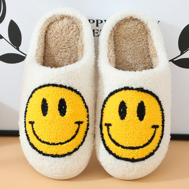Anna– Slippers met Geborduurd Smiley Design en Nepbont Voering
