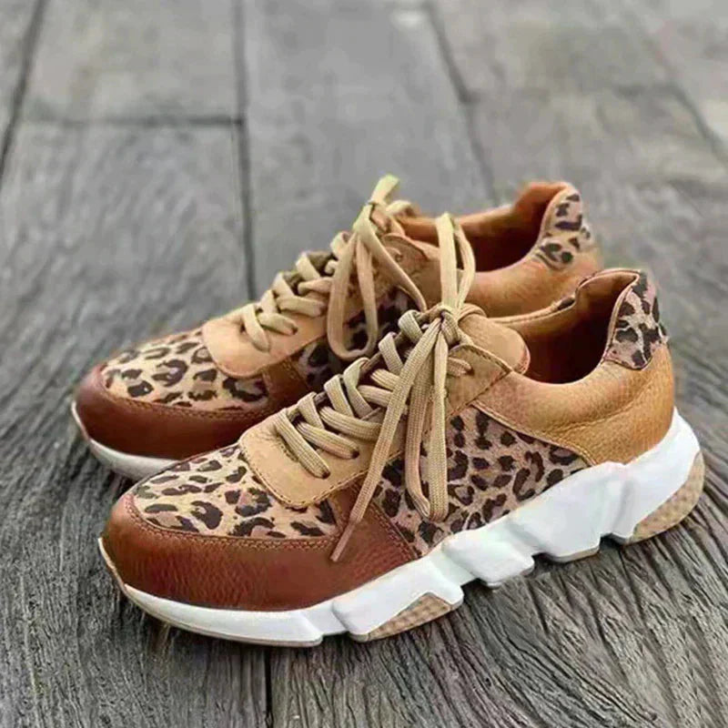 Freya -Sneakers met luipaardprint, dikke zool en antislipgrip