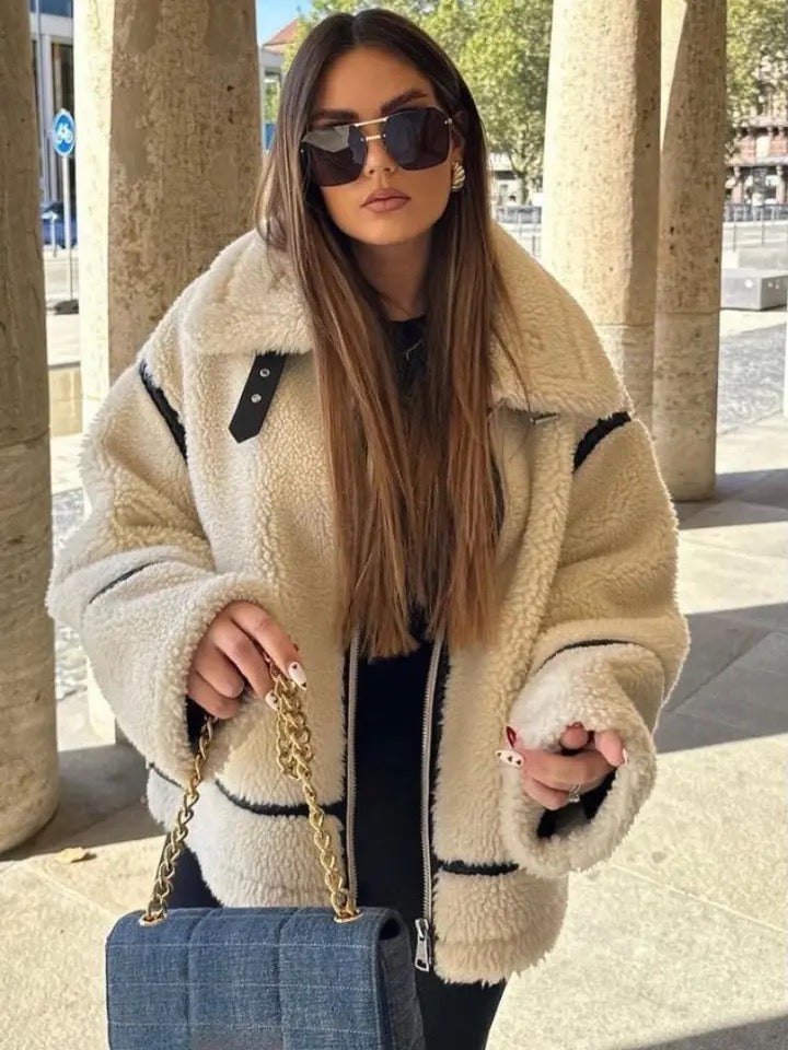 Naomi - Veelzijdige Teddy-Jas Voor Moderne Mode