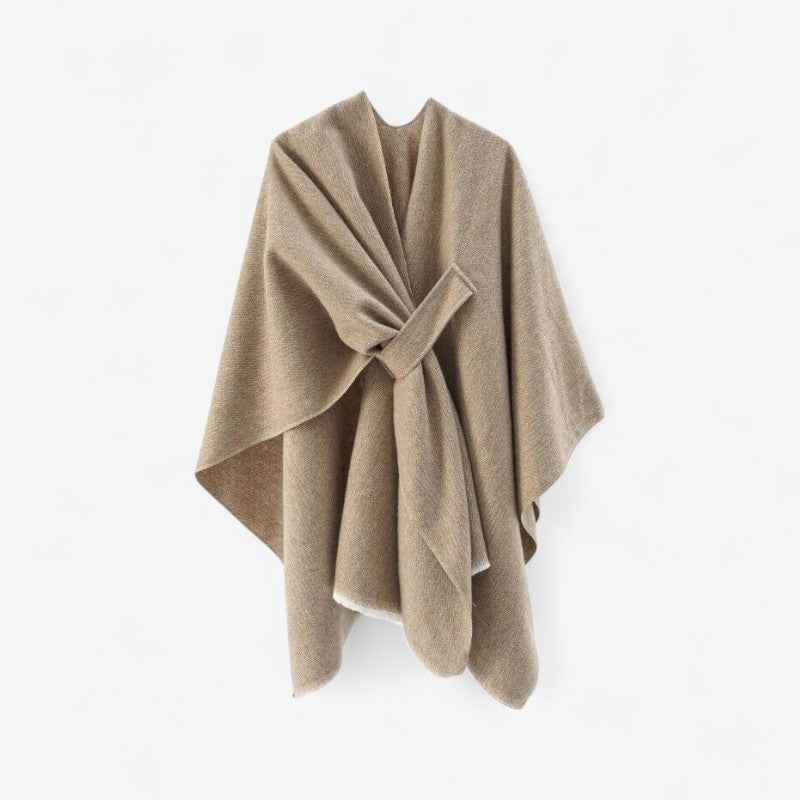 Jessica - Poncho met Schouderwikkel en Kwastjes