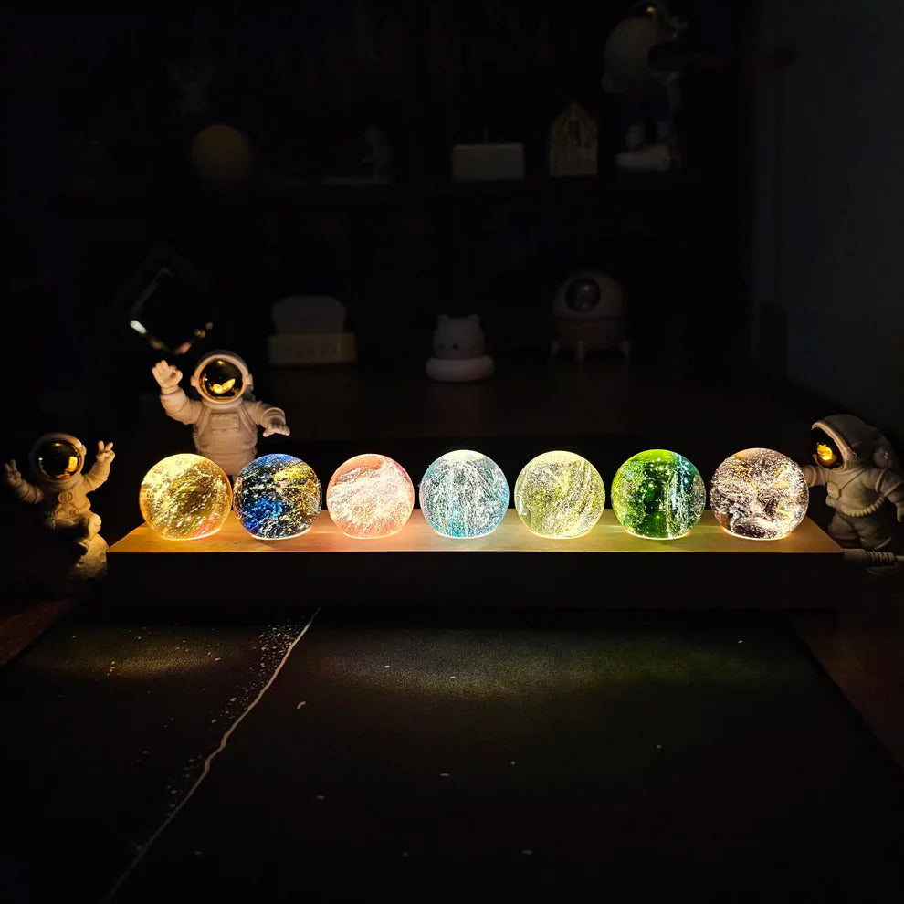 AuraGlow - Betoverende Kosmische Lamp met Betoverende Gloed