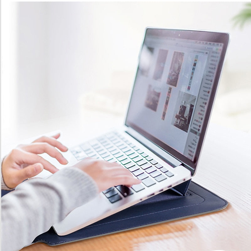 FlexiGuard - Multifunctionele laptophoes met ingebouwde standaard en polssteun