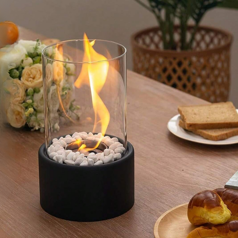 FlameAura - Elegante cilindervormige bio-ethanol haard met modern glas- en steenontwerp