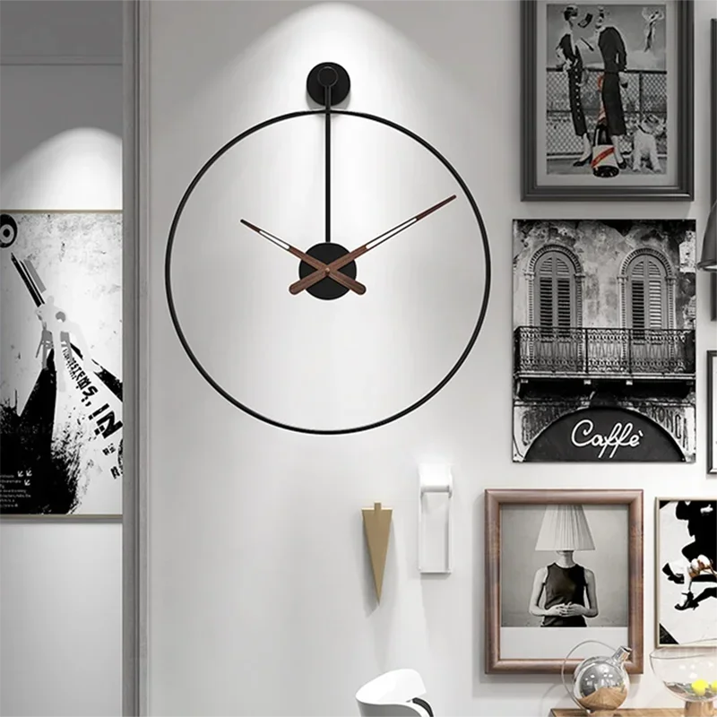TimeSleek - Moderne Wandklok Voor Moeiteloze Elegantie