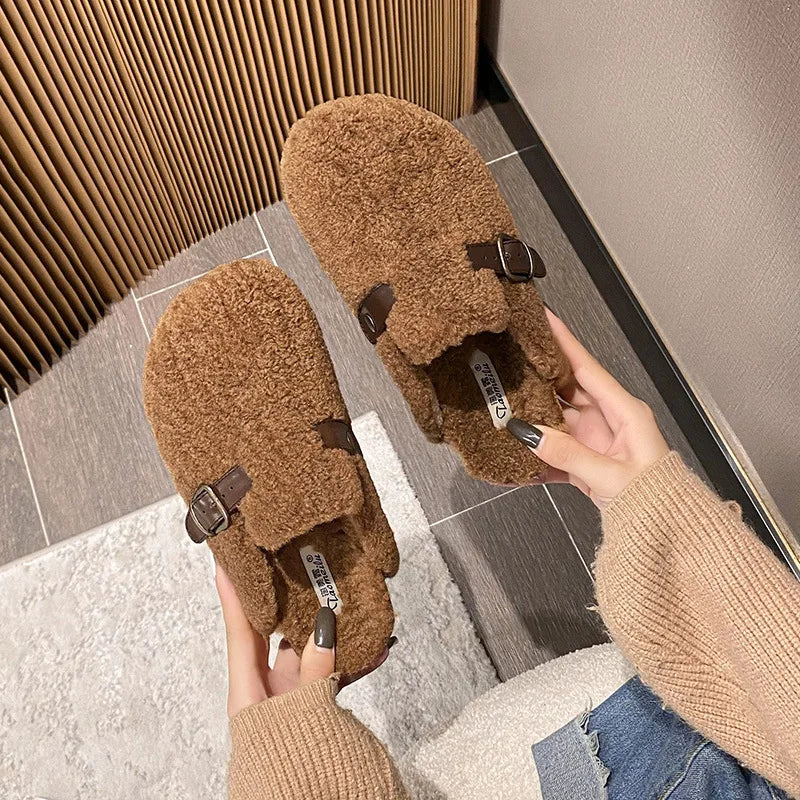Lisa - Comfortabele bontpantoffels met chic gespontwerp
