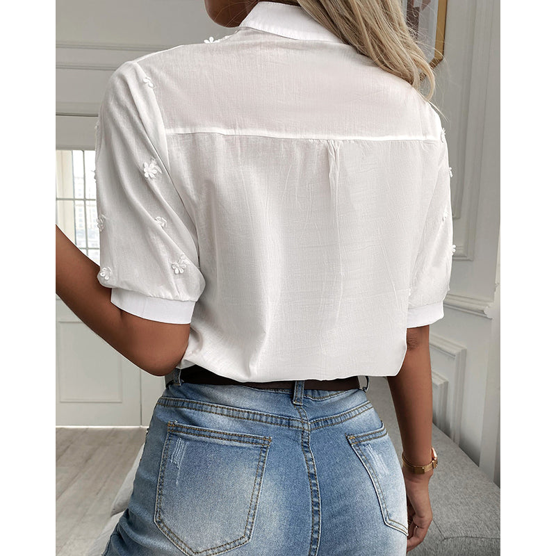 Sophia - Elegante blouse met V-hals en knoopsluiting voor
